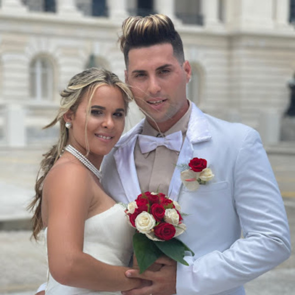 Meet your Posher, Daniela - Picture 1 of 1